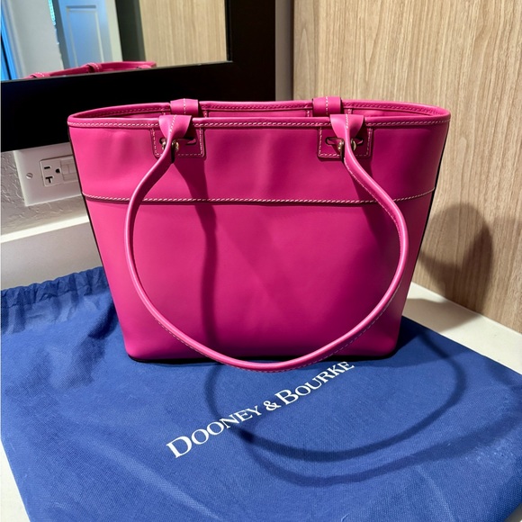 Dooney & Bourke Pink Leather bag - Picture 2 of 5